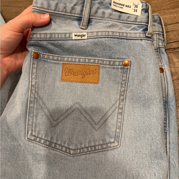 Wrangler Bonnie 683 loose flare jeans NWT - Picture 1 of 6